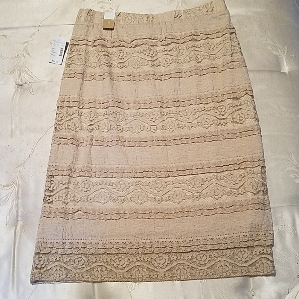 Nude colored skirt